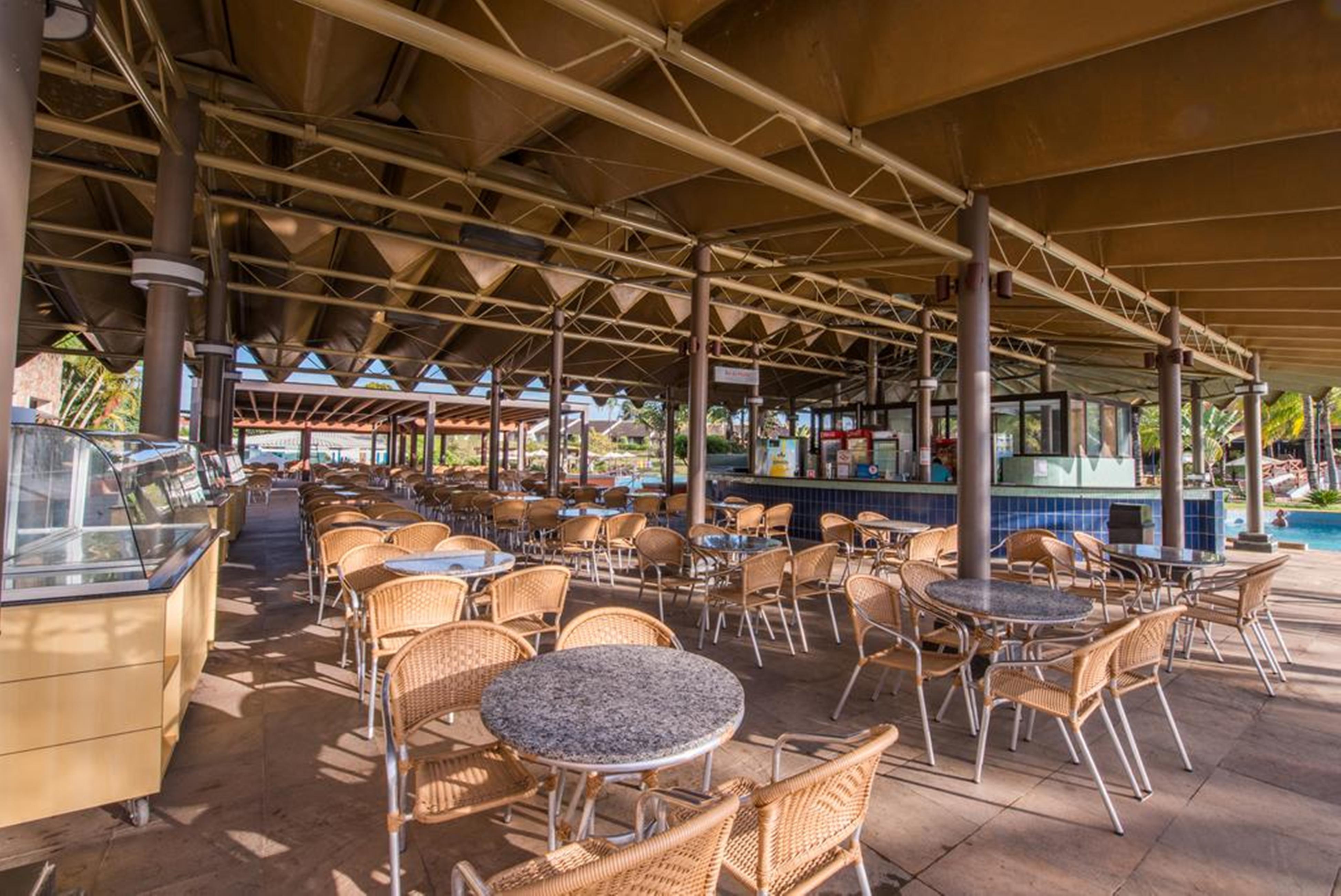 Blue Tree Thermas De Lins Resort Dış mekan fotoğraf The interior of the restaurant