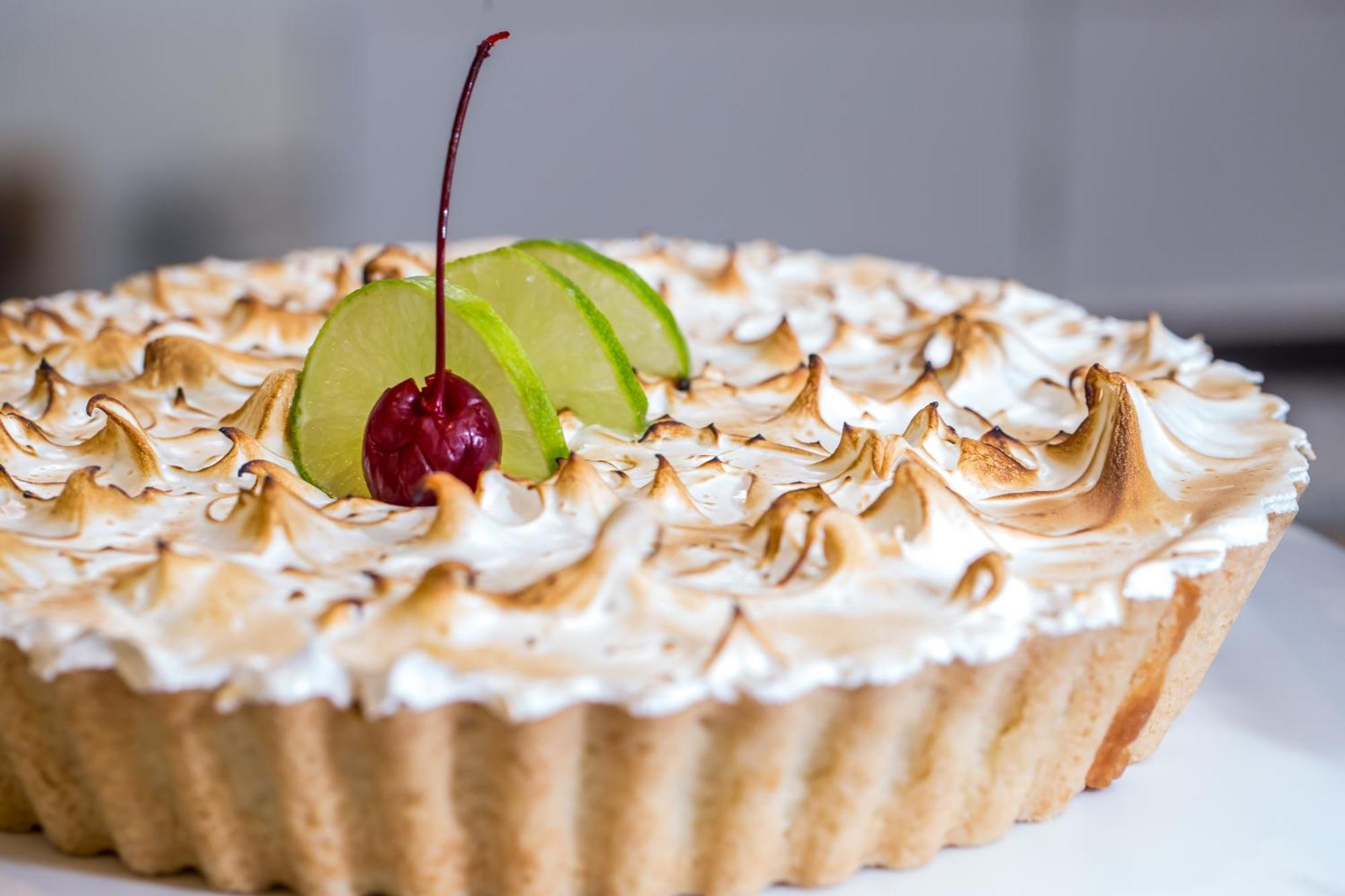 Blue Tree Thermas De Lins Resort Dış mekan fotoğraf Key lime pie